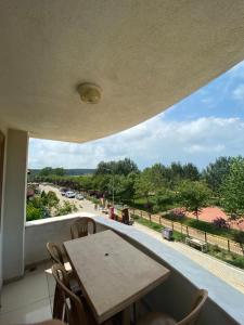 Μπαλκόνι ή βεράντα στο Lapina Suite & Restaurant