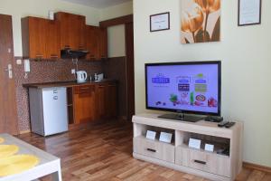 Kuchnia lub aneks kuchenny w obiekcie Apartament Konrad w centrum 600 m od morza