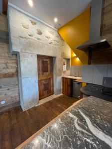 Köök või kööginurk majutusasutuses Le refuge de Chaparon
