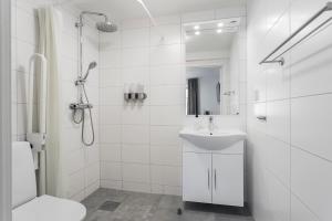 Koupelna v ubytování Hotell MAVI