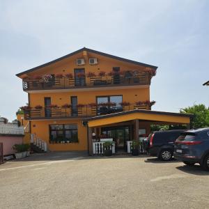 Fotografie z fotogalerie ubytování Sobe ROOMS TEA v destinaci Buje + 38 fotografií