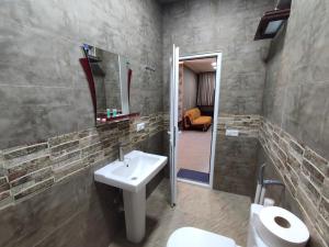 Bagno di Ananuri Cottages