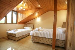 Una cama o camas en una habitación de Smestaj Paramun