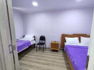 Letto o letti in una camera di Ananuri Cottages