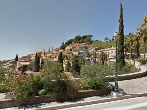 Billede fra billedgalleriet på Appartement 2P 5 couchages à Bormes-les-Mimosas avec terrasse vue mer - FR-1-251-136 i Bormes-les-Mimosas