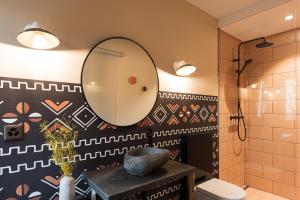 A bathroom at Le Wafo