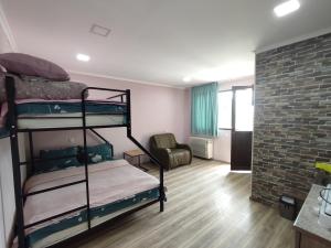 Letto o letti in una camera di Ananuri Cottages