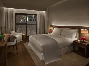 Katil atau katil-katil dalam bilik di The Abu Dhabi EDITION