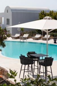 Piscina a Astro Palace Hotel & Suites o a prop