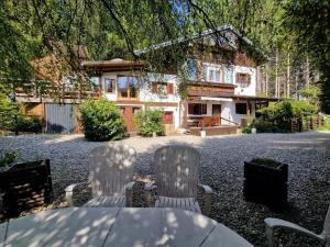 Budynek, w którym mieści się apartament