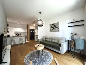 Kuchyň nebo kuchyňský kout v ubytování Mieszczańska Apartment ~ Self check-in 24h ~parking and lift