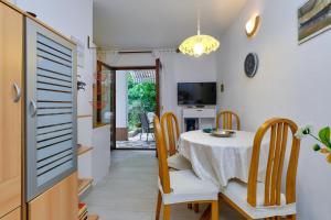 TV a/nebo společenská místnost v ubytování Apartments Marija