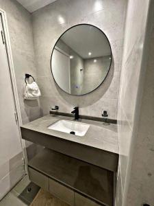 Vannituba majutusasutuses Stunning Duplex Studio in JLT