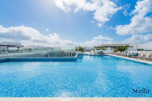 Бассейн в Ipana Condo, Rooftop Pools, Gym, Walk to Beach или поблизости