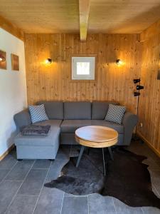A seating area at Alpenferienhaus Sophia
