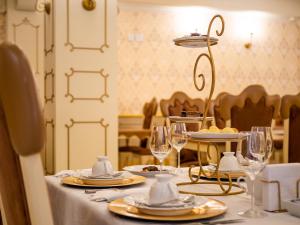 Um restaurante ou outro lugar para comer em Chocoland Hotel Gramado