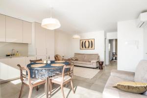 Posedenie v ubytovaní Vacation home with stunning oceanview