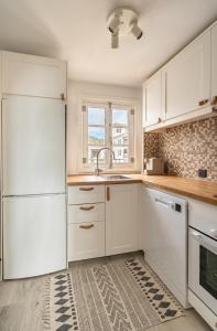 Kuchyňa alebo kuchynka v ubytovaní 2 Penthouse Duquesa Marina Manilva Andalucia Spanien