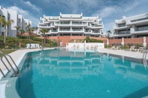 Fotografia z galérie ubytovania 14 Modern apt with terrace & sea view, gym, jacuzzi spa Duquesa, Manilva v destinácii Castillo de Sabinillas