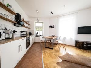 Köök või kööginurk majutusasutuses FirstClass 2-Room-Apartment