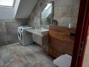 Bilik mandi di Słowikowy Zakątek +27 gambar