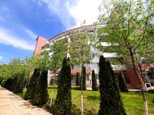 Afbeelding uit fotogalerij van Riviera Fort Beach Apartments by Kalina Resort, Ravda in Ravda