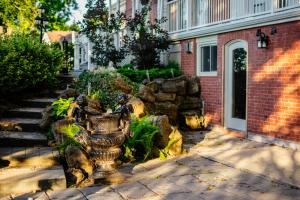 Gallery image of Niagara Grandview Boutique Hotel in Niagara Falls +56 photos