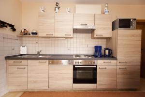 A kitchen or kitchenette at Haus Simon