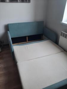 Posteľ alebo postele v izbe v ubytovaní Apartamenty Marco 3 przy Dworcu-Stare Miasto-Super Wi Fi