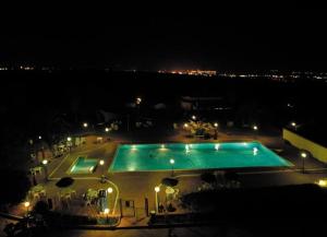Bazén v ubytování Hotel Relax nebo v jeho okolí