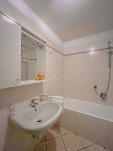 A bathroom at Skyrim Apartment - City Centre
