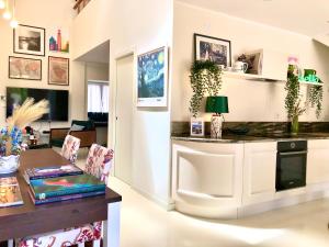 Fotografie z fotogalerie ubytování Pool oasis with private parking -Vigia 8 v destinaci Torres Vedras + 66 fotografií