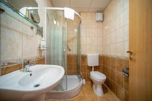 Koupelna v ubytování Nefelejcs Hotel