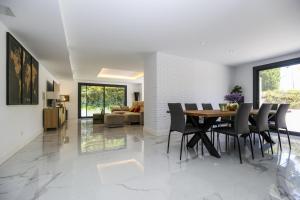 Posezení v ubytování Ibiza Villa Planetcostadorada