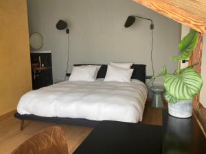 Postel nebo postele na pokoji v ubytování Boutique Hotel Marie Marie