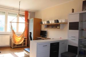Kuchyňa alebo kuchynka v ubytovaní Apartment