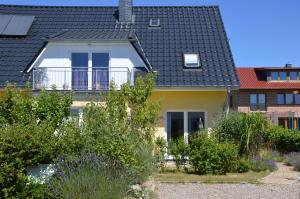 Tòa nhà nơi căn hộ tọa lạc