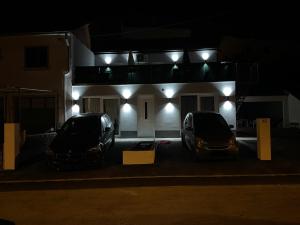 Posedenie v ubytovaní Apartment Matijas, 3 bedroom apt with terrace and PARKING
