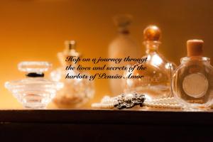 uma imagem de um frasco de perfume e uma citação em Pensão Amor Madam's Lodge em Lisboa