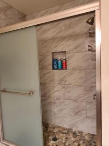 2bed 1 bath condo near Nellis afb & the strip