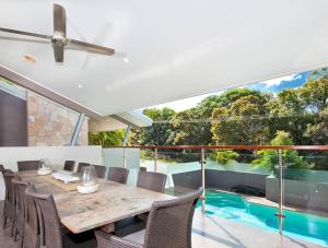 Πισίνα στο ή κοντά στο Sunshine Beach Retreat, Pool, Backyard