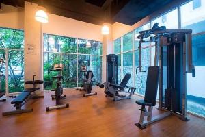 Fitness centrum a/nebo fitness zařízení v ubytování Spacious apartment Kamala Falls by Lofty