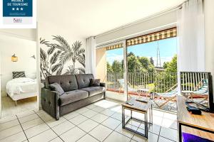 Część wypoczynkowa w obiekcie Annecy 1 bedroom Apt With Balcony