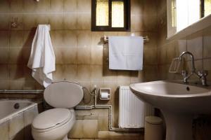 Koupelna v ubytování Heaven's Resort + 17 fotografií