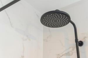 Koupelna v ubytování Maison Madison Nieuwbouw, terras, privé parking! + 9 fotografií