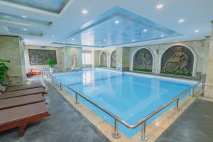 Bazén v ubytování A25 Luxury Hotel nebo v jeho okolí