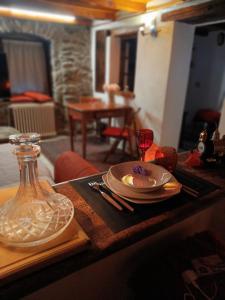 En restaurang eller annat matställe på Castello di Darany,dimore con spa private con Jacuzzi e saune