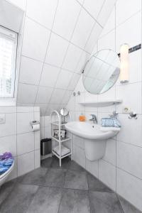 Koupelna v ubytování Ferienwohnung im Haus Weinstock