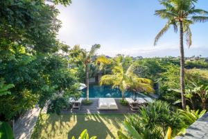 Bazén v ubytování MASMARA Resort Canggu nebo v jeho okolí