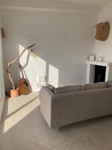 A seating area at Exclusivo cortijo con piscina privada